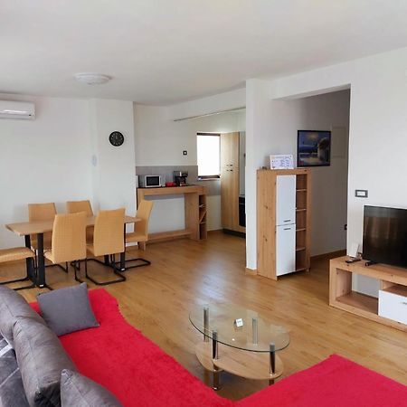 Apartmani Ivana Novi نوفي فينودولسكي المظهر الخارجي الصورة