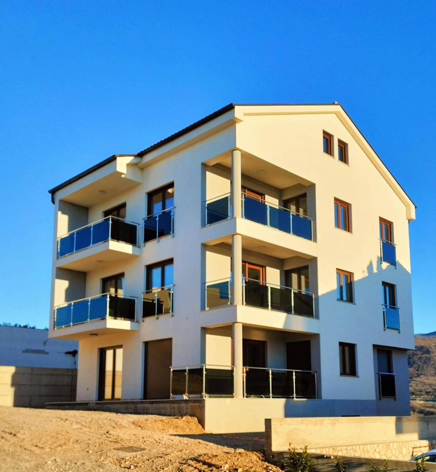 Apartmani Ivana Novi نوفي فينودولسكي المظهر الخارجي الصورة