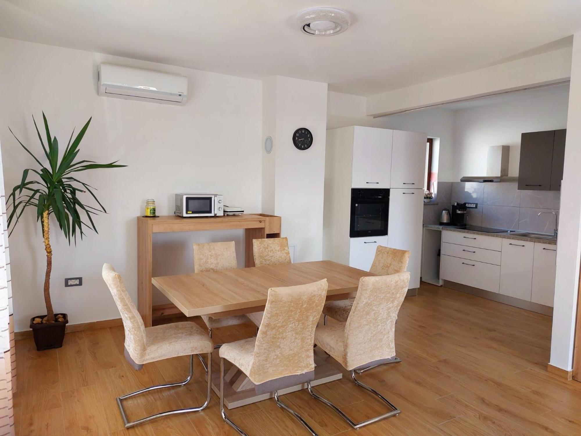 Apartmani Ivana Novi نوفي فينودولسكي المظهر الخارجي الصورة