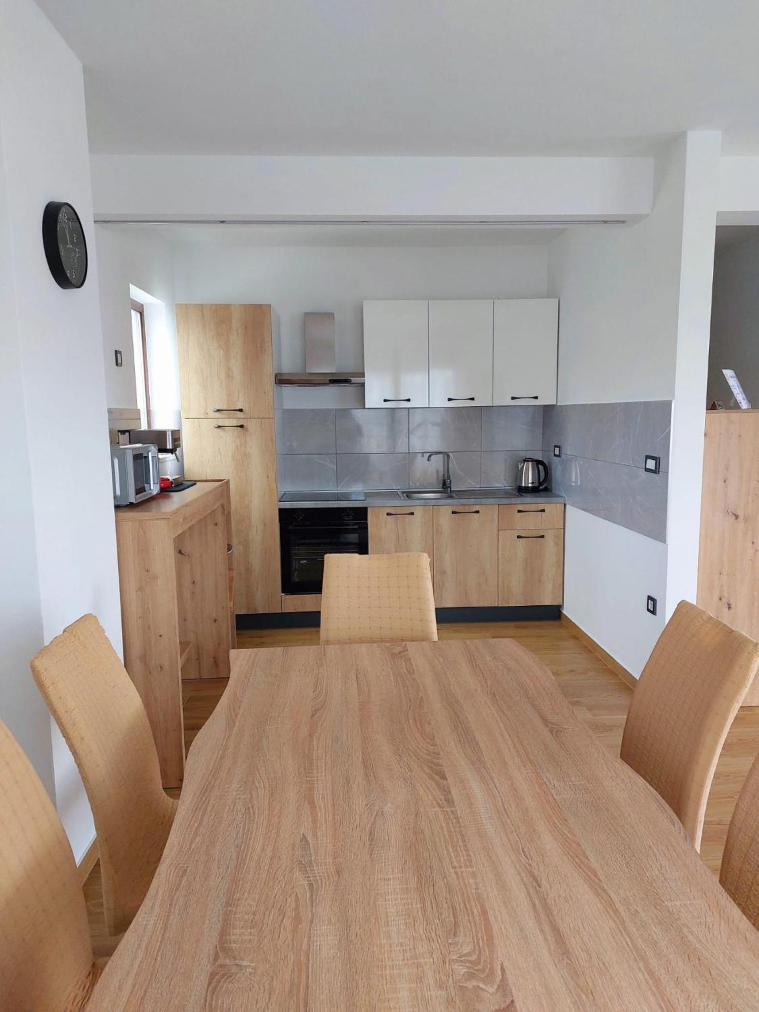 Apartmani Ivana Novi نوفي فينودولسكي المظهر الخارجي الصورة