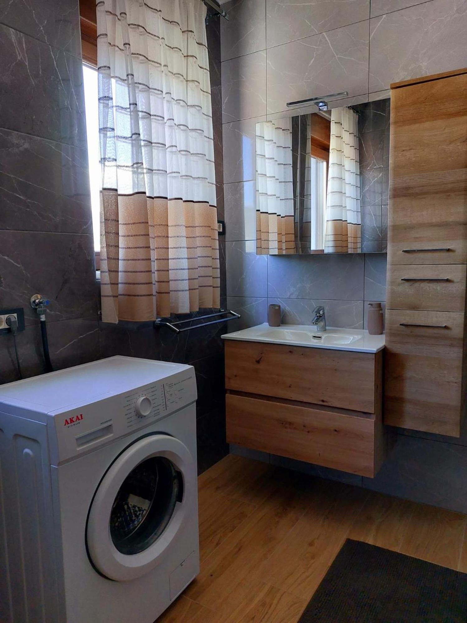 Apartmani Ivana Novi نوفي فينودولسكي المظهر الخارجي الصورة