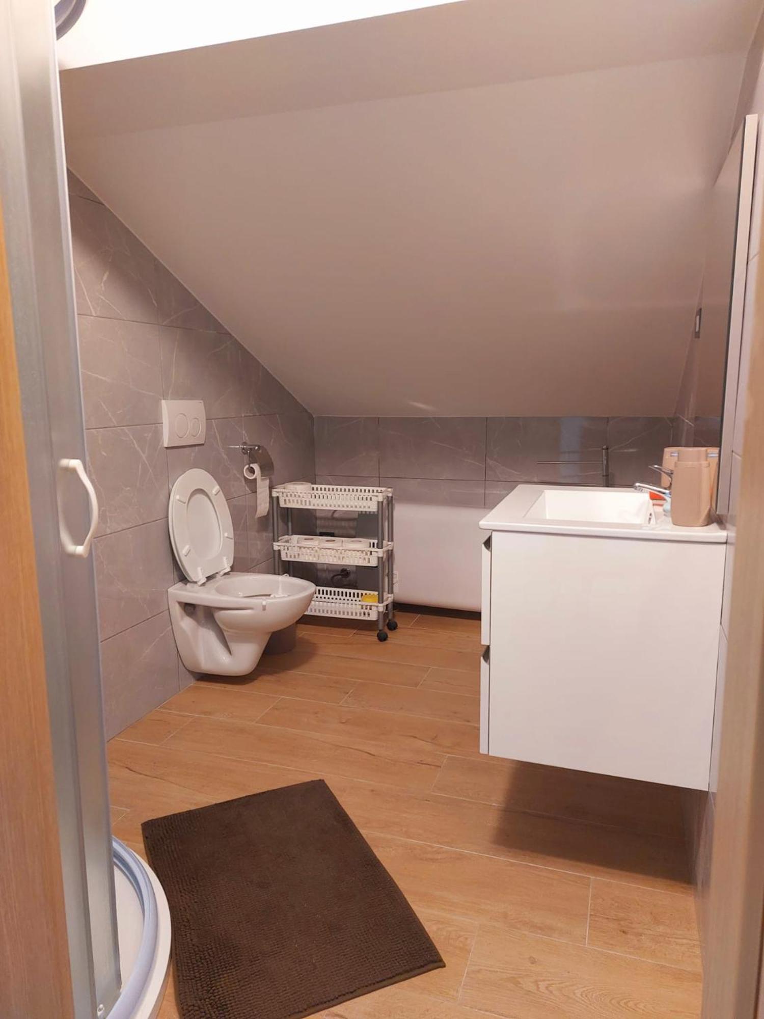 Apartmani Ivana Novi نوفي فينودولسكي الغرفة الصورة